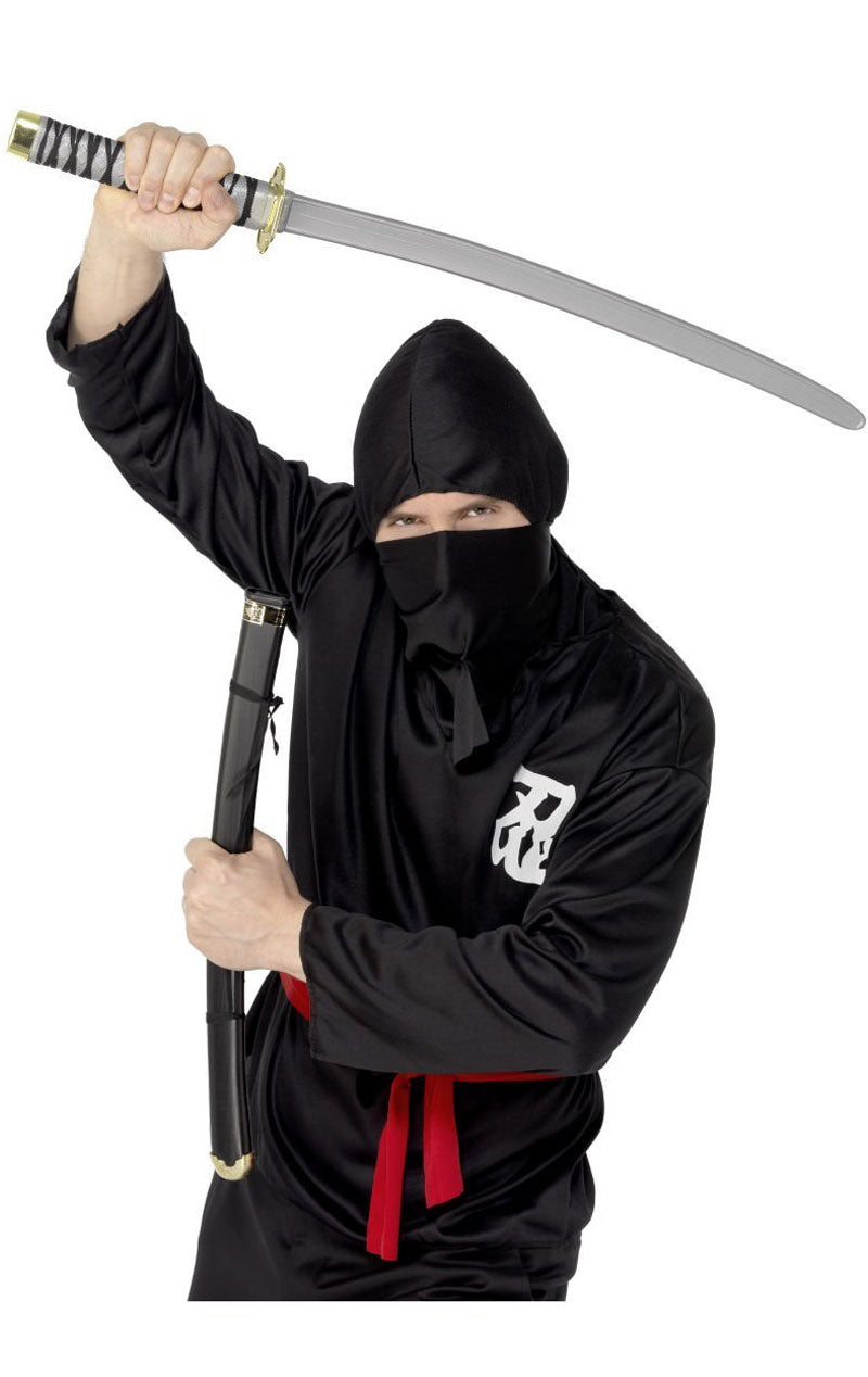 Ninja -Schwert mit Inhaberzubehör